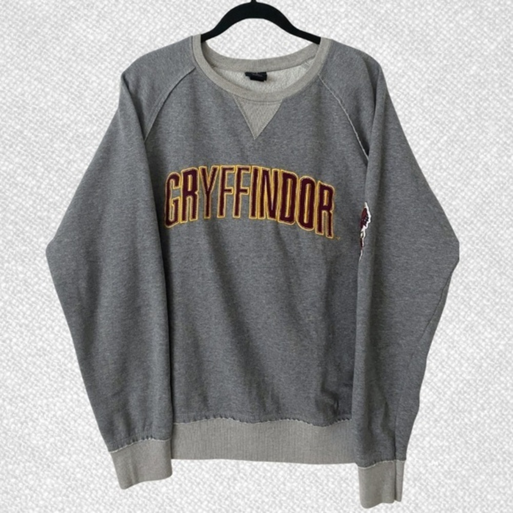 Universal Studios Wizarding World of Harry Potter Gryffindor Sweatshirt Size L